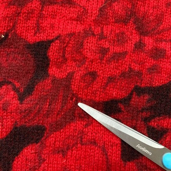 Vintage 90s Sweater Cherry Red Black Dark Floral Knit Pullover Wool Angora - Picture 7 of 9